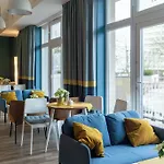 & Trzy Wyspy Hotel 3*