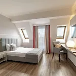 & Trzy Wyspy Hotel 3*