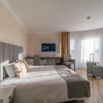 & Trzy Wyspy Świnoujście
