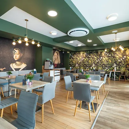 & Trzy Wyspy 호텔 슈비노우이스쳬