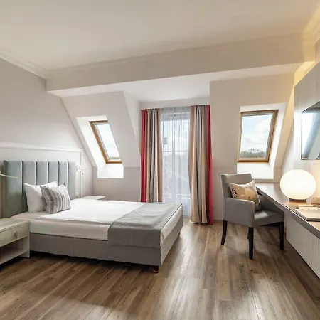 & Trzy Wyspy 호텔 3*