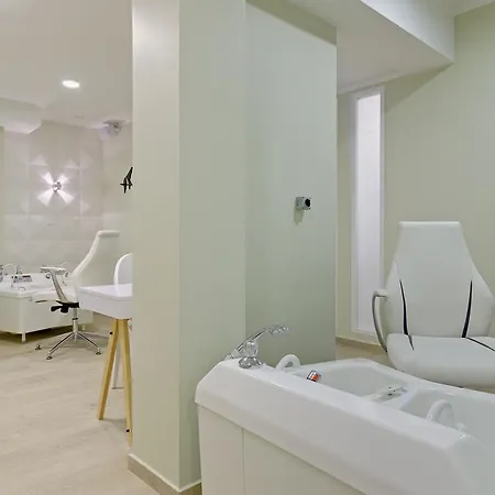 & Trzy Wyspy 3* 슈비노우이스쳬