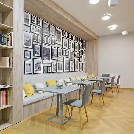 & Trzy Wyspy 슈비노우이스쳬