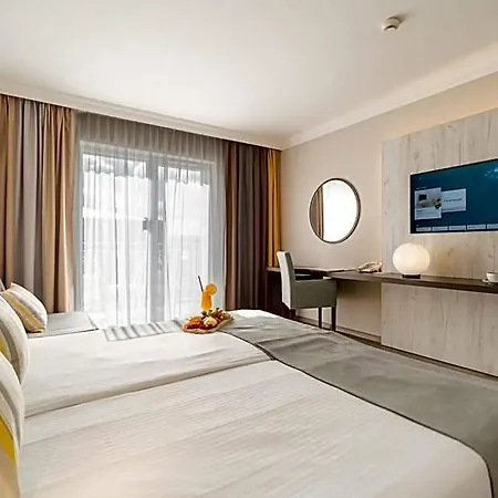 Otel & Trzy Wyspy 3*