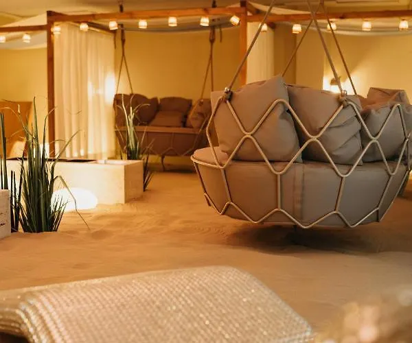 & Trzy Wyspy Hotel 3*