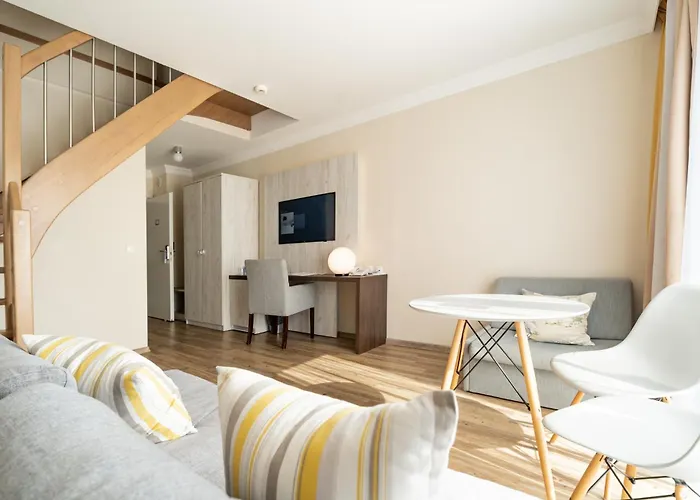 Hotel & Trzy Wyspy 3*